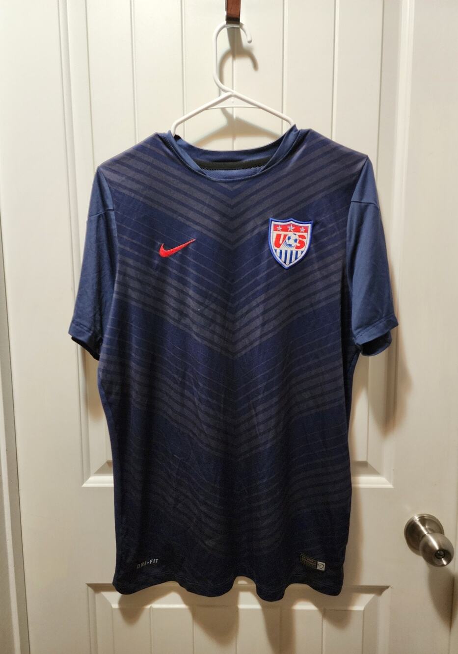 Nike USA Soccer Training Jersey Size L Chevron Blue Athletic Dri-Fit T-Shirt